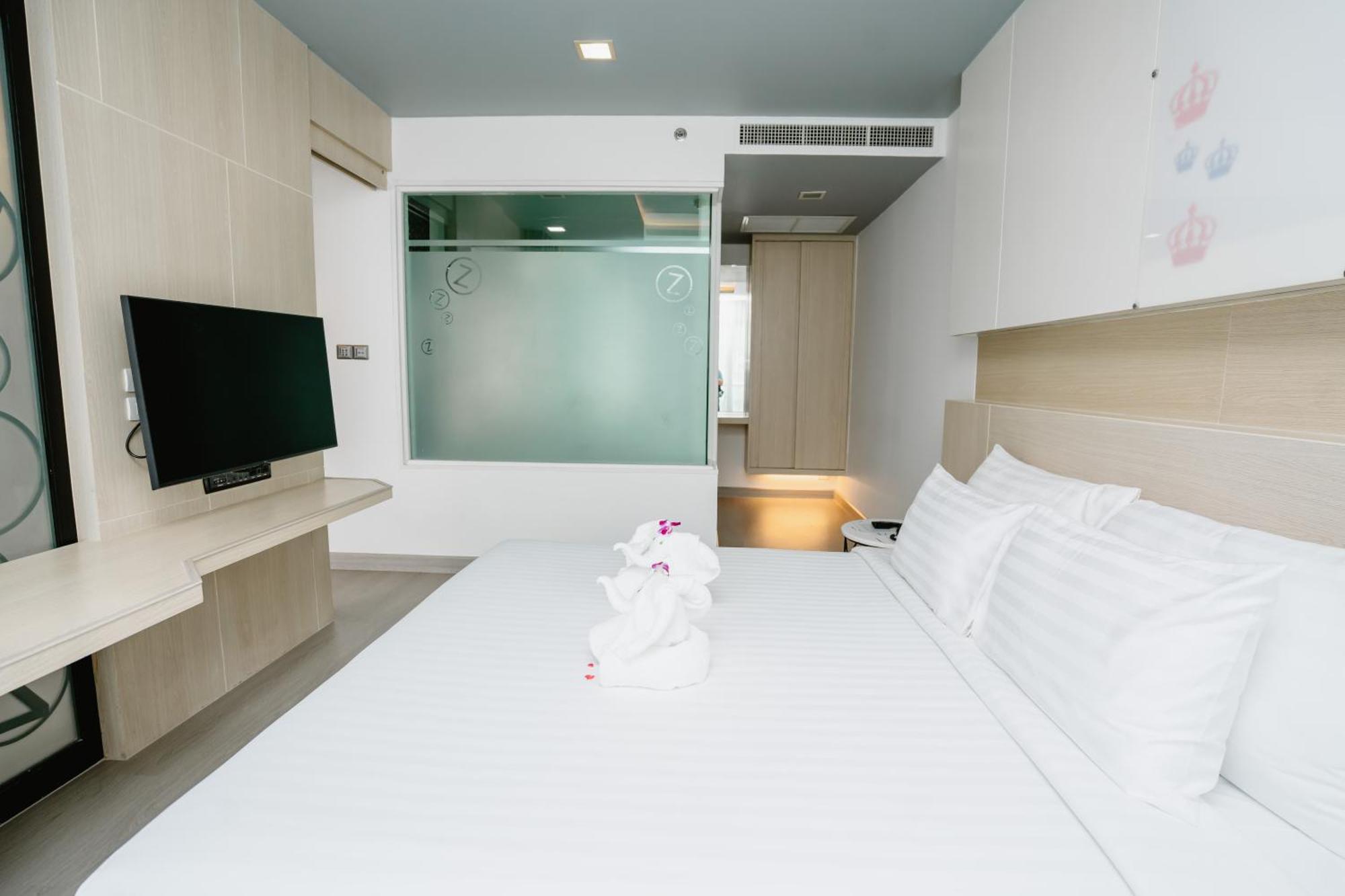 Sleep With Me Hotel Design Hotel @ Patong Exterior photo