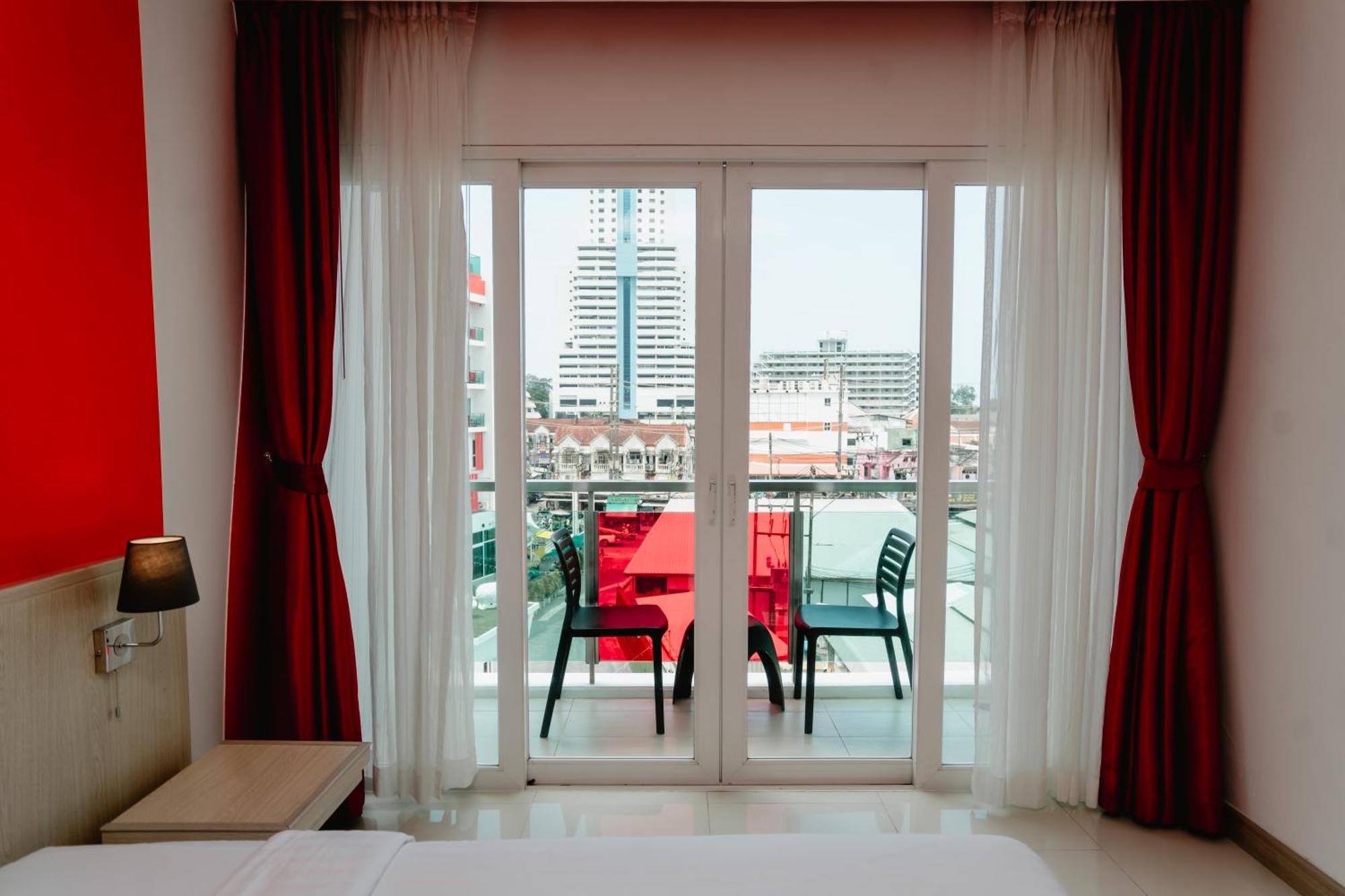 Sleep With Me Hotel Design Hotel @ Patong Exterior photo